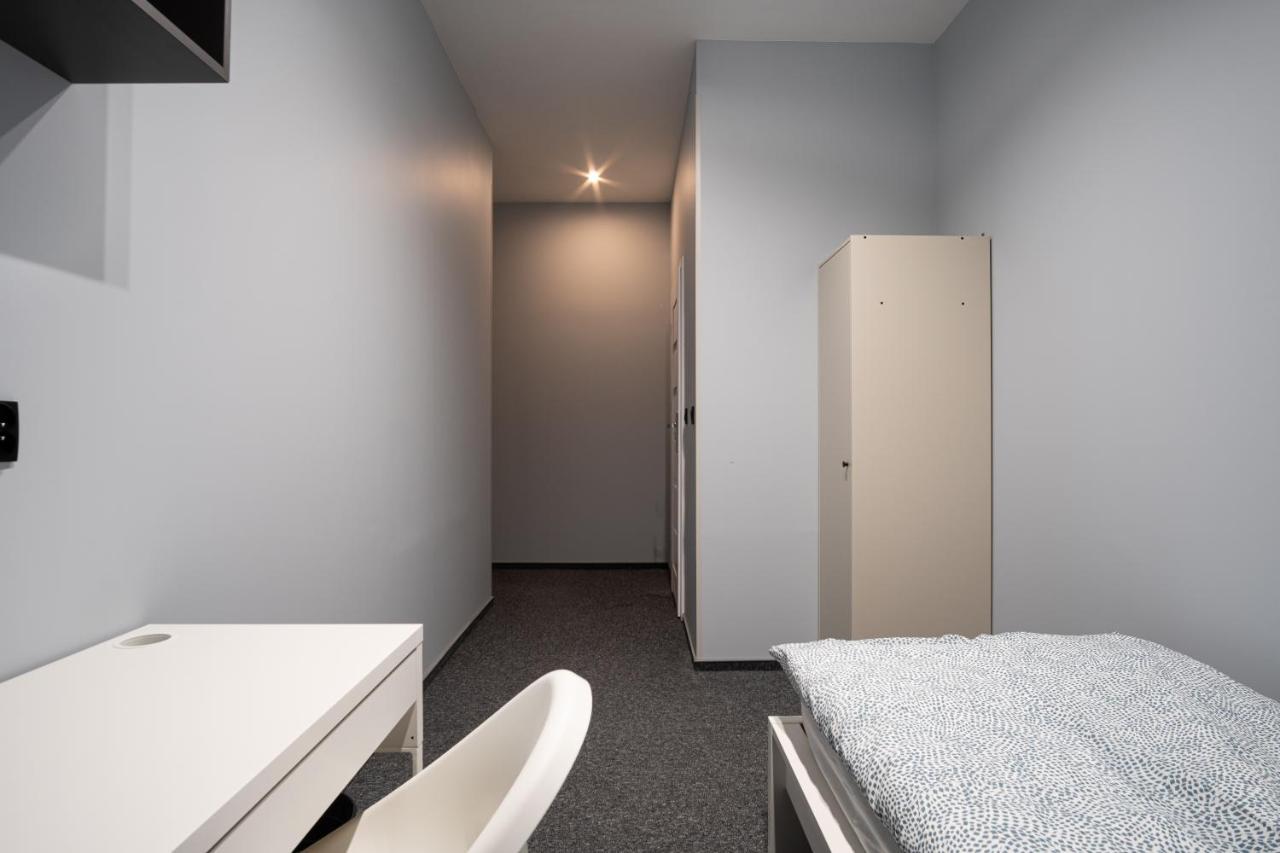 Prywatny Z Prywatna Lazienka - Senatorska 36 * Lodz (Lodz)